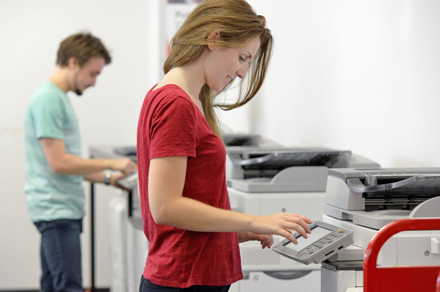 Read more about the article Xerox VersaLink C7020 vs. HP Color Laser MFP 179fnw
